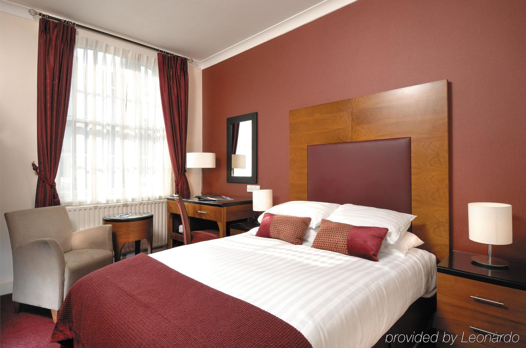 The Royal Adelaide Hotel Windsor Room photo
